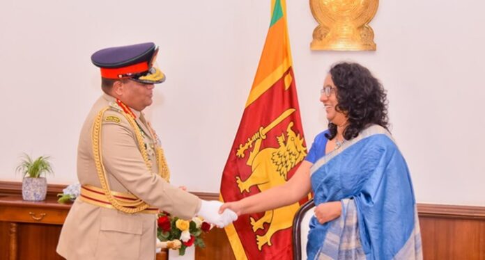 PM holds talks with Sri Lanka’s defence forces chiefs