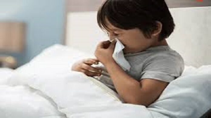 Public warned of increase in viral flu & dengue among children