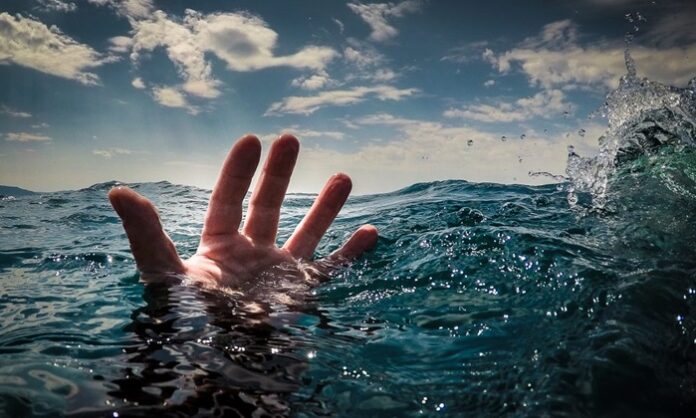 Tourist drowns and 5 rescued in separate incidents in Hikkaduwa