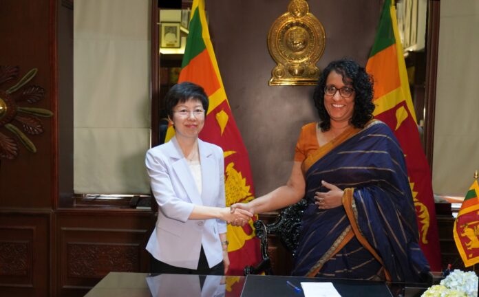 Vise President of ACWF, Meets Prime Minister of Sri Lanka