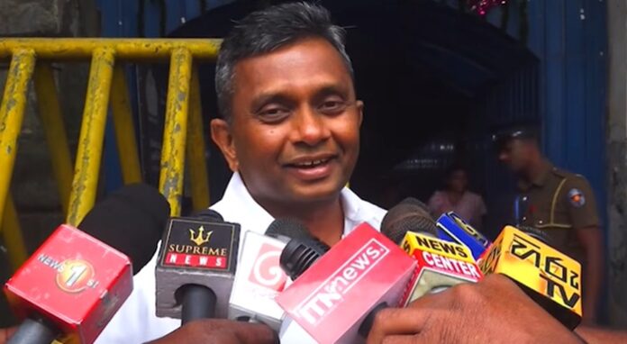Ruhunu Kataragama Basnayake Nilame accuses Police of unlawful search